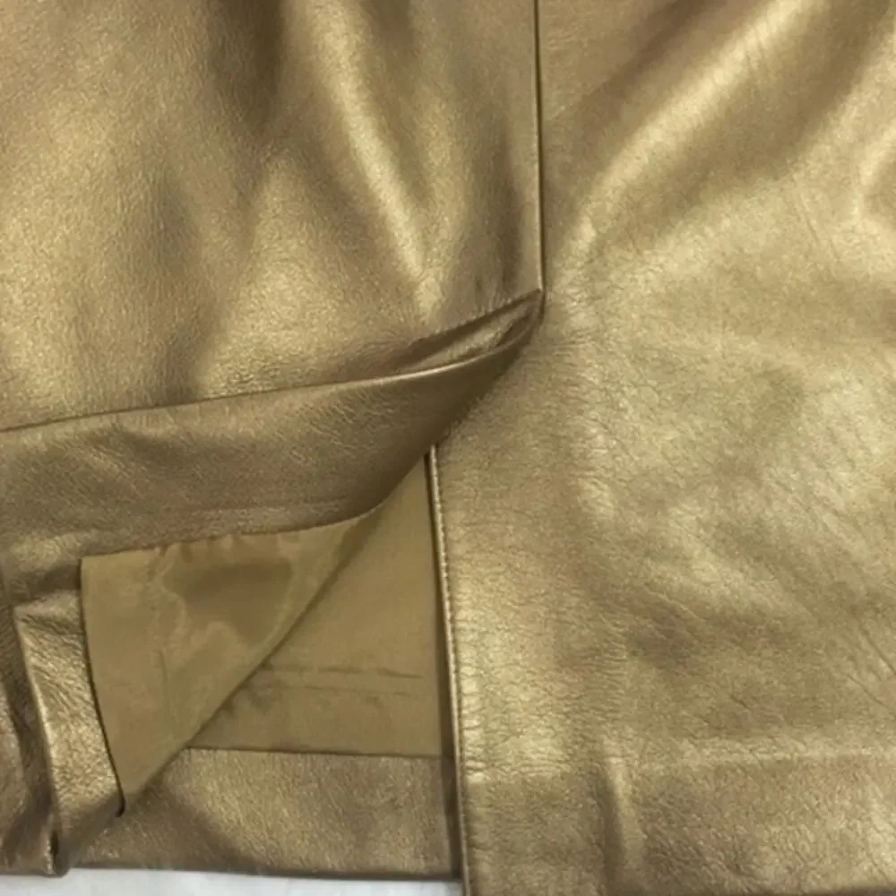 Dana Buchman faux leather Golden Skirt 2 Petite